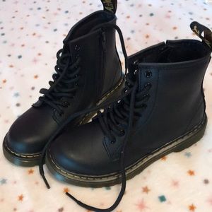 Dr Martens Air Wave Black Boot